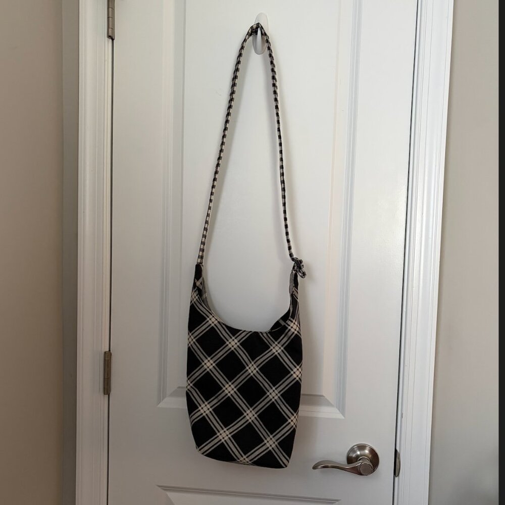 BAGGU Small Nylon Sling- Mixed Plaid - Picture 4 of 6